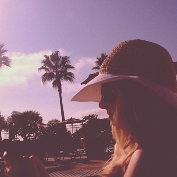 Profile Picture of Megan Lynagh (@meggles7) on Poshmark