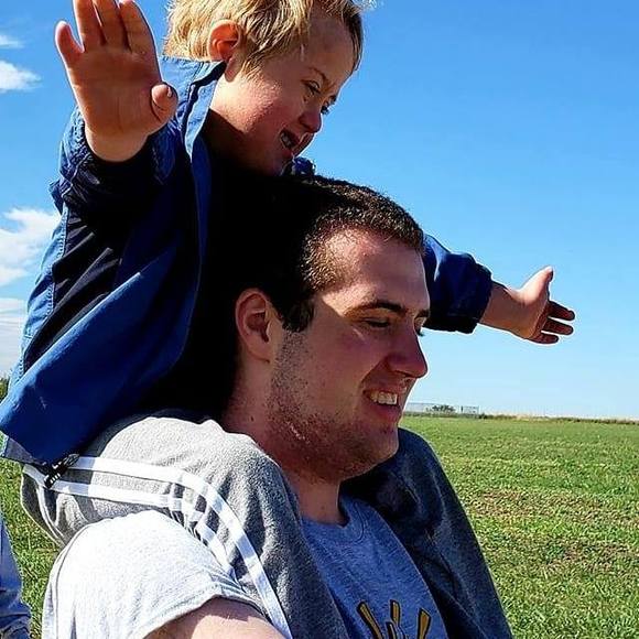 Profile Picture of Angela Hedican (@teamhedican) on Poshmark