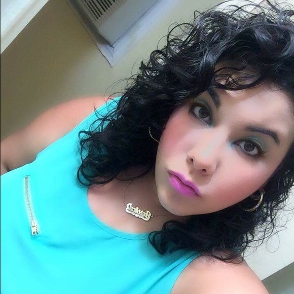 Profile Picture of Jessica Aviles (@fairestofallx3) on Poshmark