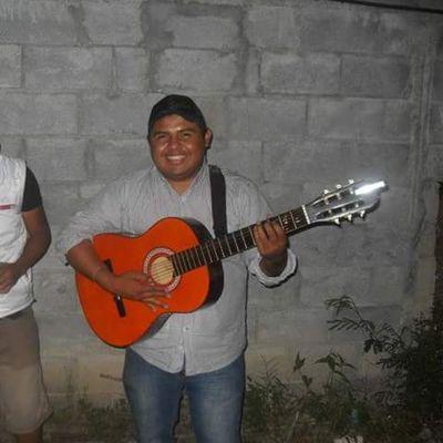 Profile Picture of Miguel Arrambide (@AslamJose) on Twitter