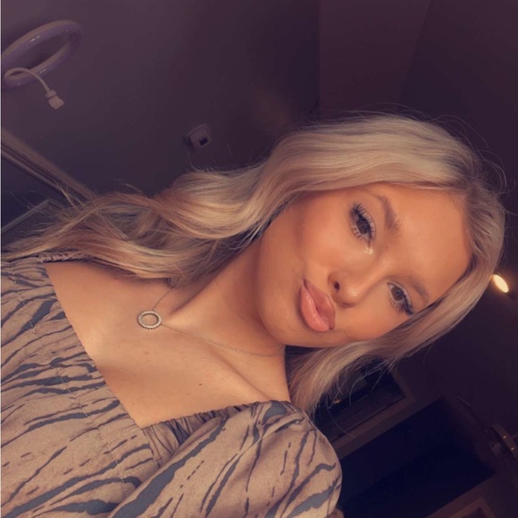 Kamryn Lyerly - Poshmark Profile Picture of Kamryn Lyerly (@kamrynlyerly) on Poshmark