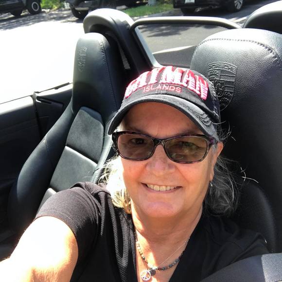 Profile Picture of Lisa Scurci (@lilitalian05) on Poshmark