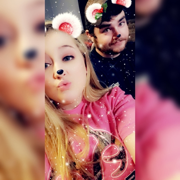 Profile Picture of Samantha Fosson (@fosson69) on Poshmark