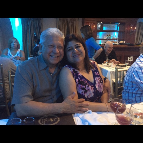 Profile Picture of Dinora Vargas (@dialvarez49) on Poshmark