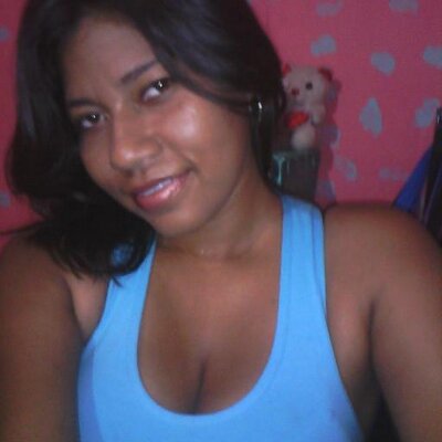 Profile Picture of Iris Marin (@irismarin8) on Twitter