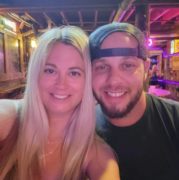 Profile Picture of Crystal Watts (@crystalcalsing) on Poshmark