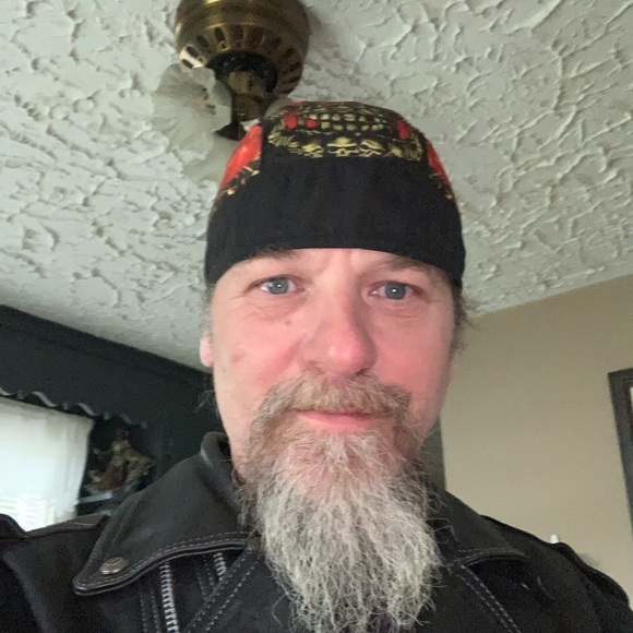 Profile Picture of Scott Snook (@sssnook67) on Poshmark