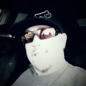 Profile Picture of Charlie Roberts (@charlierobertsjr) on Myspace