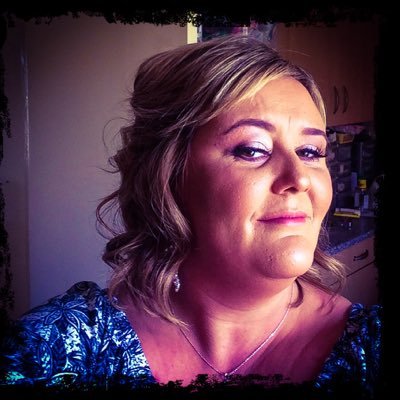 Profile Picture of Angie Sinclair (@angiebabe81) on Twitter