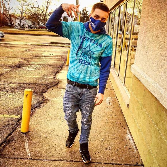 Profile Picture of Tyler Debusk (@tdebusk54) on Poshmark