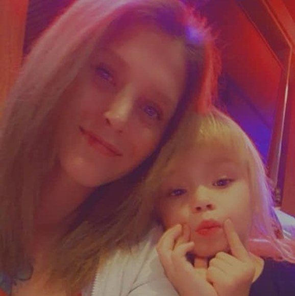 Profile Picture of Jessica Bergerson (@jessesb27) on Poshmark