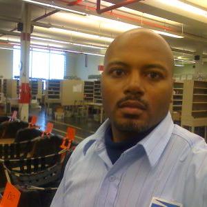 Profile Picture of Mark Tomlin, Sr. (@jumbohoneybun1) on Twitter