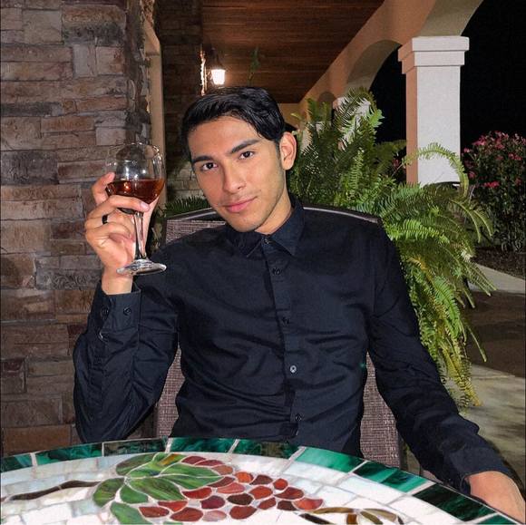 Profile Picture of Bryan Abraham (@bryanabraham) on Poshmark
