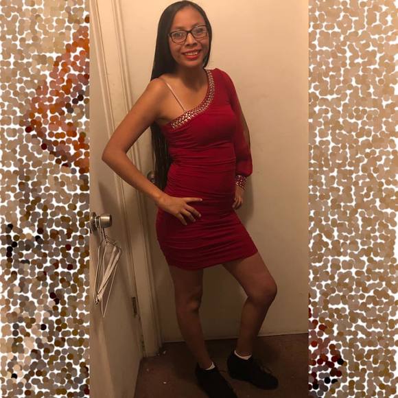 Profile Picture of Alejandra Espinoza (@alejandra659) on Poshmark