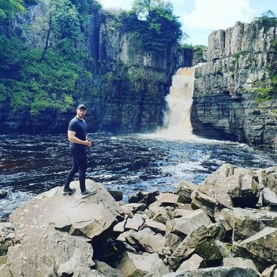 Profile Picture of Sam Jones (@SJonesReporter) on Twitter