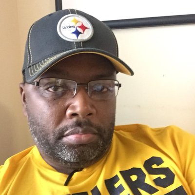 Profile Picture of Pastor Chris Bell (@RevBell01) on Twitter