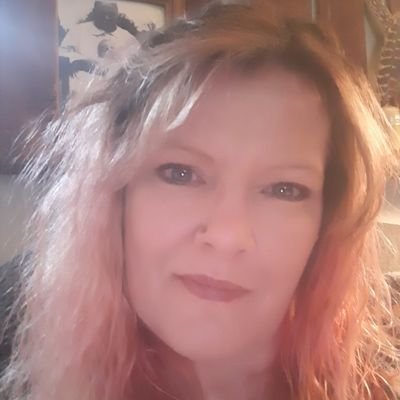 Profile Photo of Beth Loomis (@BethLoomis6) on Twitter