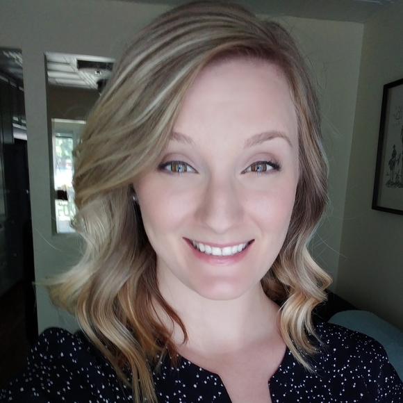 Profile Picture of Danielle Wilding (@daniellewild183) on Poshmark