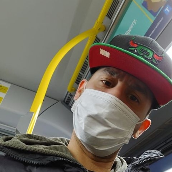 Profile Picture of Louie Quinny (@louiequinny) on Poshmark