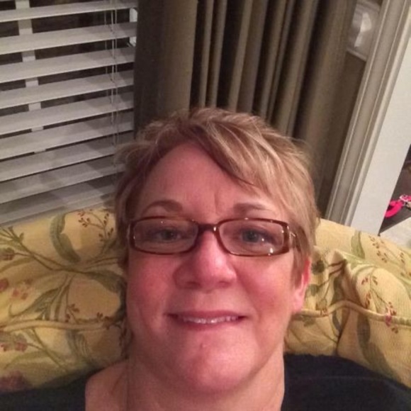 Profile Picture of Marilyn Lowe (@smjb3269) on Poshmark