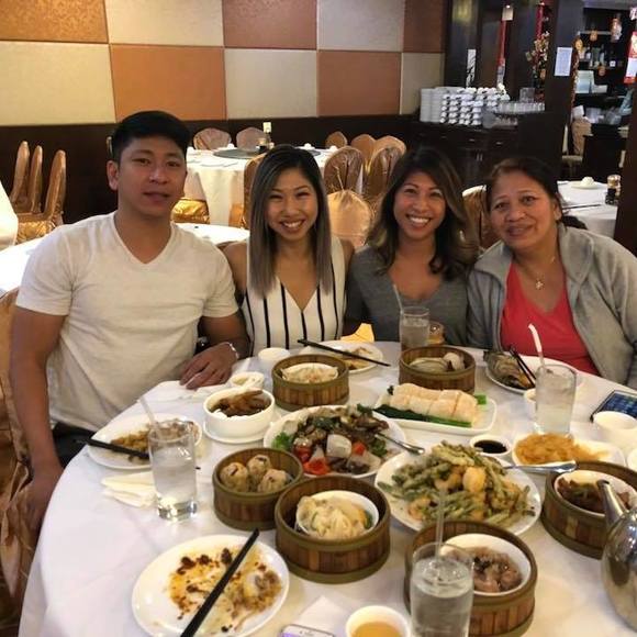 Profile Picture of Sam Ha (@samhaha) on Poshmark