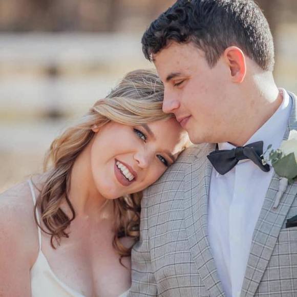 Profile Picture of Cassidi Mercereau (@casimerci) on Poshmark