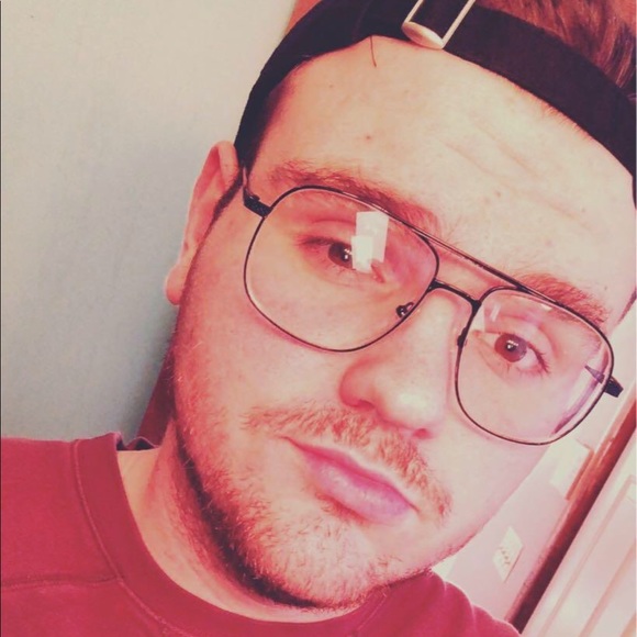 Profile Picture of Patrick Liming (@pliming36) on Poshmark