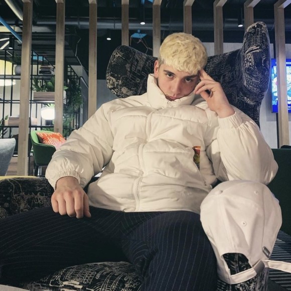 Profile Picture of Charles Perry (@charless3) on Poshmark