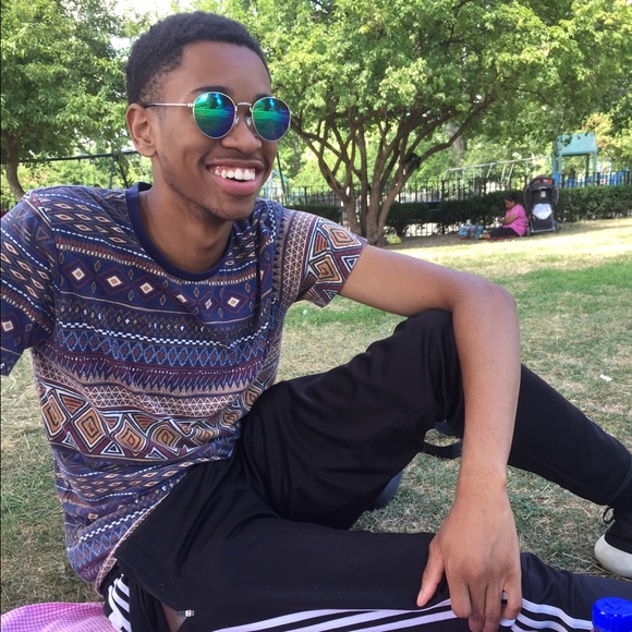 Profile Picture of James England (@_sir_england) on Poshmark