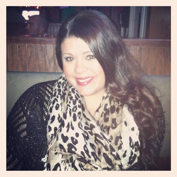 Profile Picture of Alicia Crookshanks (@alicia2787) on Poshmark