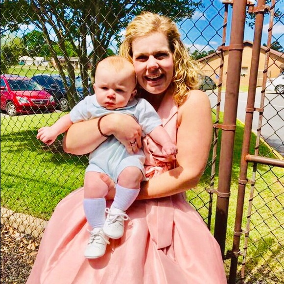 Profile Picture of Haley Greer (@haleygreer90) on Poshmark