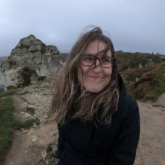 Profile Picture of Jenna lynn Causey (@jlcflipper22) on Poshmark