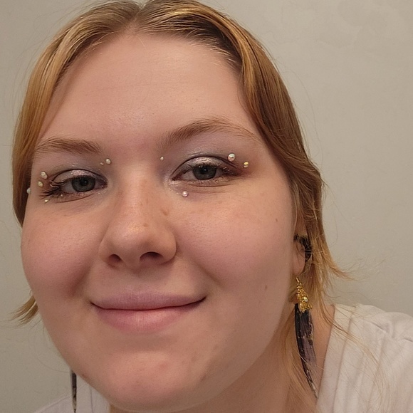 Profile Picture of Chey Sauve (@raine3204) on Poshmark