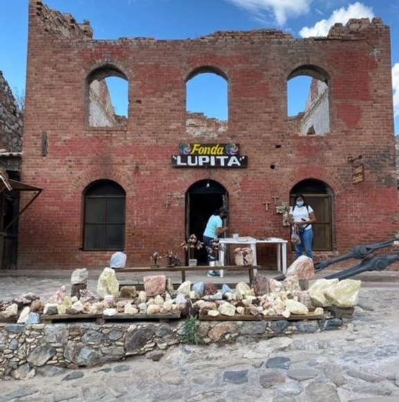 Profile Picture of Ariel Aguilera maltos (@arielaguilera10) on Poshmark