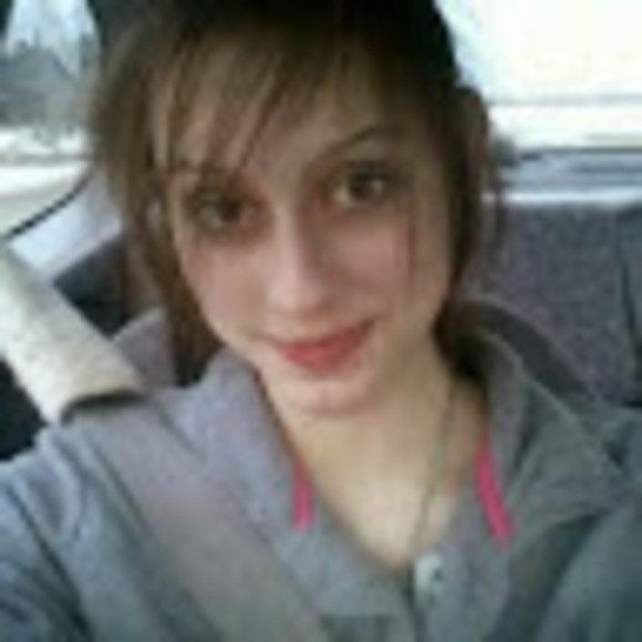 Profile Picture of Trinity Spiece (@trinityspiece) on Poshmark