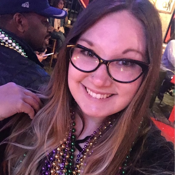 Profile Picture of Danielle Tedrowe (@dnt5792) on Poshmark