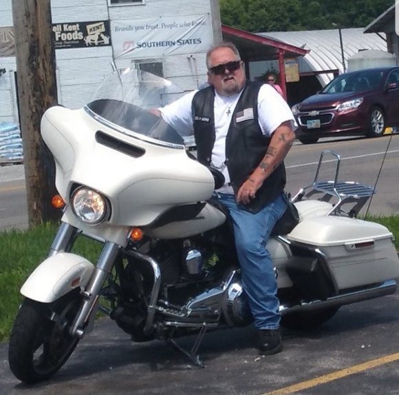 Profile Picture of Jim Worley (@worji1200) on Poshmark