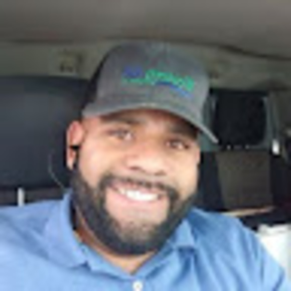 Profile Picture of Marco Avalos (@marcoinnova88) on Poshmark