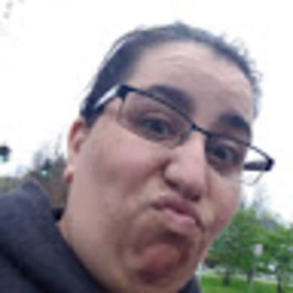 Profile Picture of Julie Monagle (@goddessofjuju) on Poshmark
