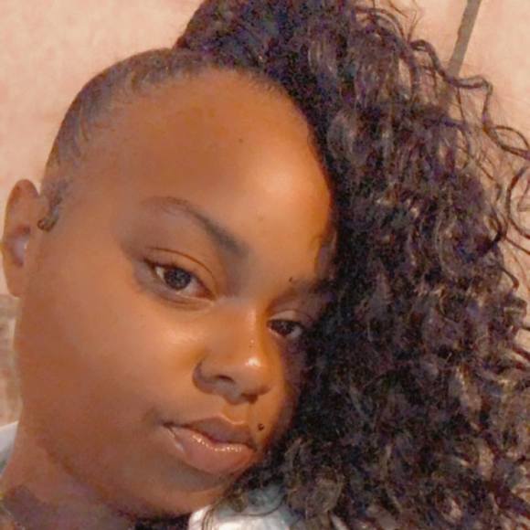 Maliaa Maliaa - Poshmark Profile Picture of Maliaa Maliaa (@indiamalia21) on Poshmark