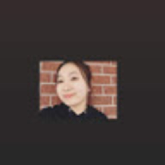 Profile Picture of Jhih lin Chiu (@jhihlinchiu) on Poshmark