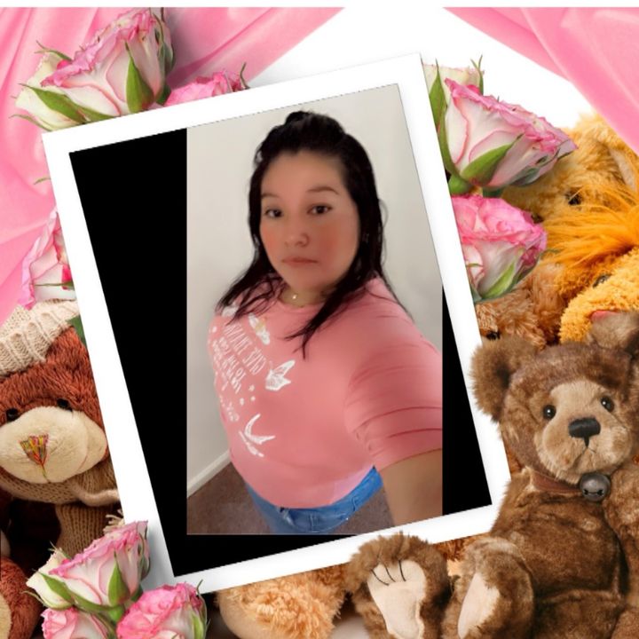Profile Picture of little_lisa54 (@little_lisa54) on Tiktok