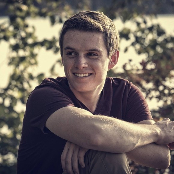 Profile Picture of Ryan Adyniec (@radyniec) on Poshmark