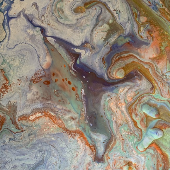 Profile Picture of Daisy Ekeya (@daisy_ekeya) on Poshmark