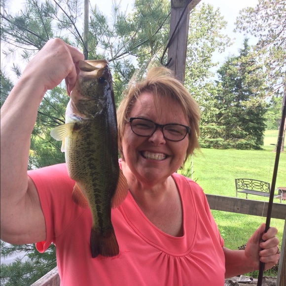 Profile Picture of Phyllis Wing (@mommawing1) on Poshmark