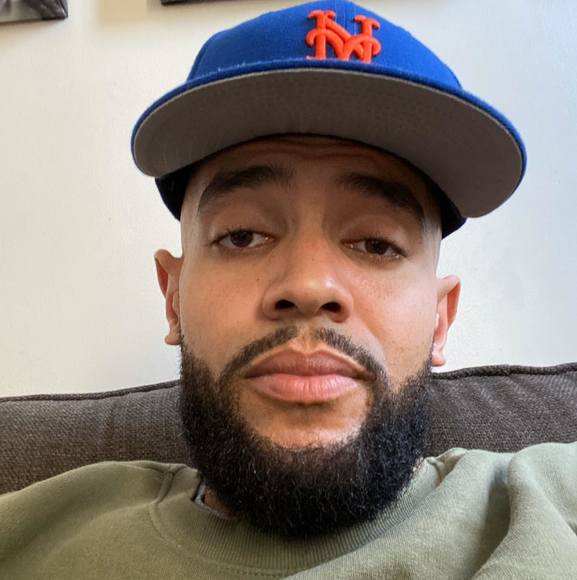 Profile Picture of Devon Anthony (@devonanthony) on Poshmark