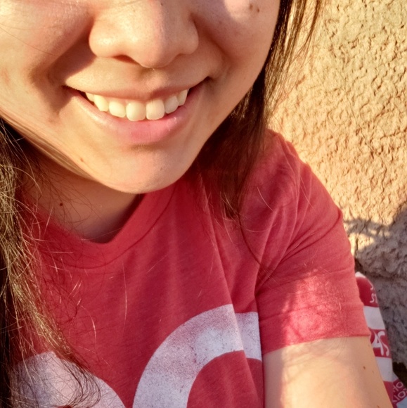 Profile Picture of Cynthia Ceciliani (@cceciliani) on Poshmark