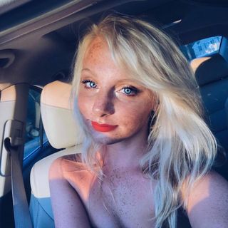Profile Picture of Ashley Swift Stuart (@ashley.stuart.92) on Facebook