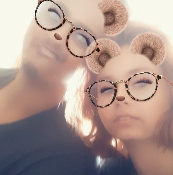 Profile Picture of Abbey Haynes (@abbeyglass669) on Poshmark