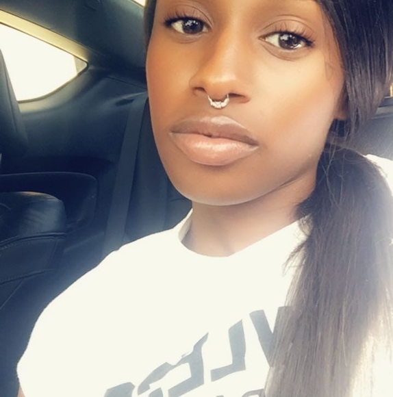 Profile Picture of Richetta Williams (@chocolate2111) on Poshmark